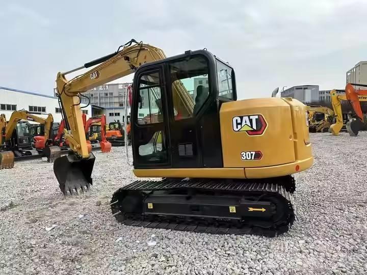 CAT 307 Pelle sur chenilles
