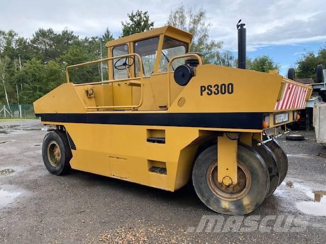 CAT PS 300 Rouleaux à pneumatiques