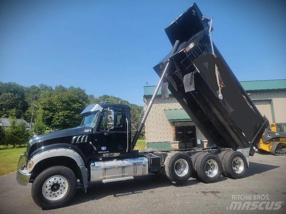 Mack Granite GU 713 Camion benne
