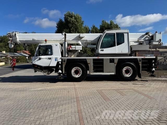Tadano ATF 40-2 Grues tout terrain