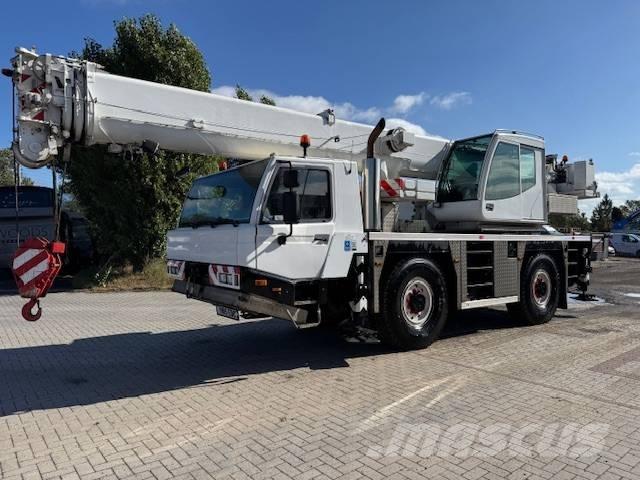 Tadano ATF40-2 Grues tout terrain