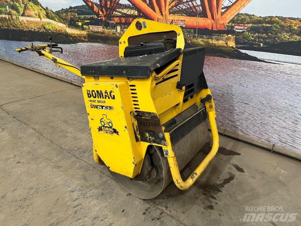 Bomag BW 71 E-2 Rouleaux monocylindre