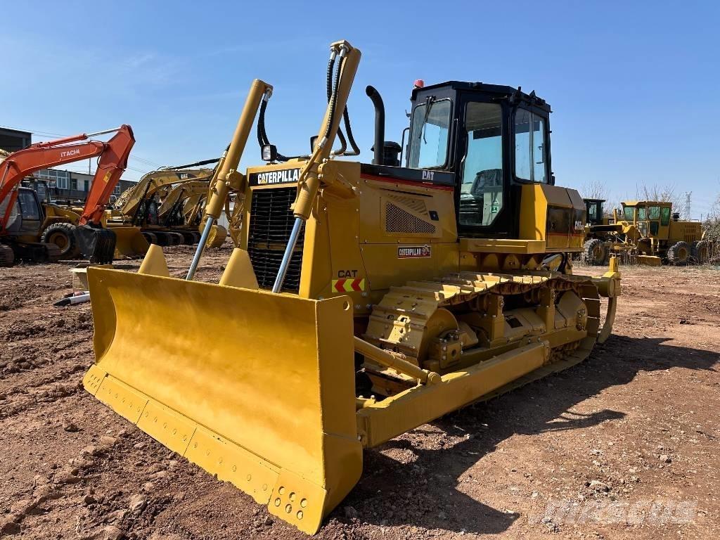CAT D6G Bouteurs sur chenilles