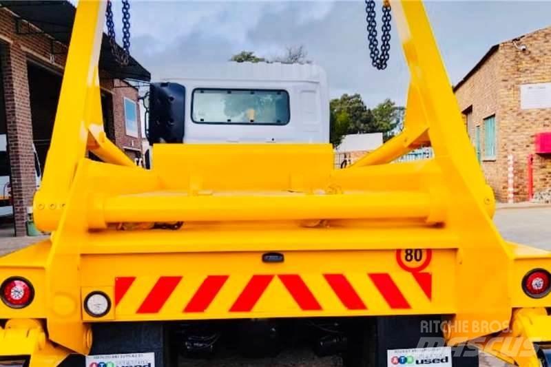 UD CW 26 370 Autre camion