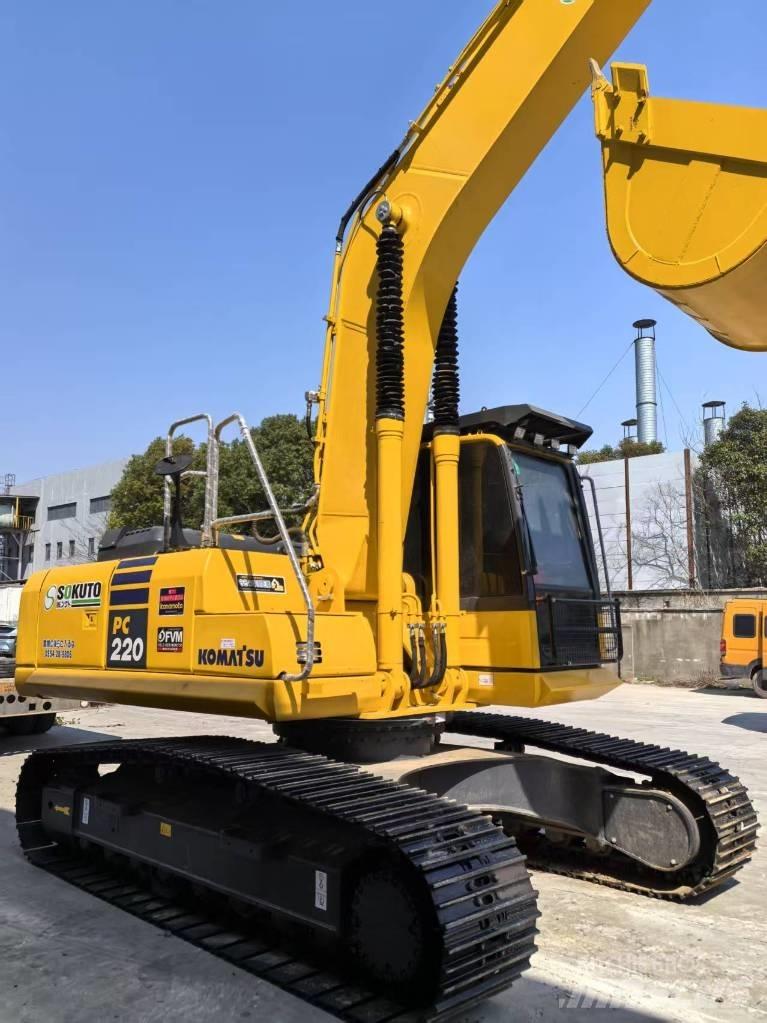 Komatsu PC 220-8 Pelle sur chenilles