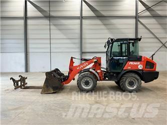 Kubota R 065 Chargeuse sur pneus