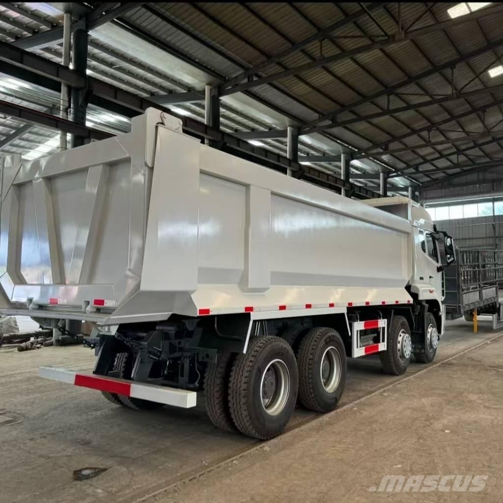 Howo 371 8x4 Camion benne