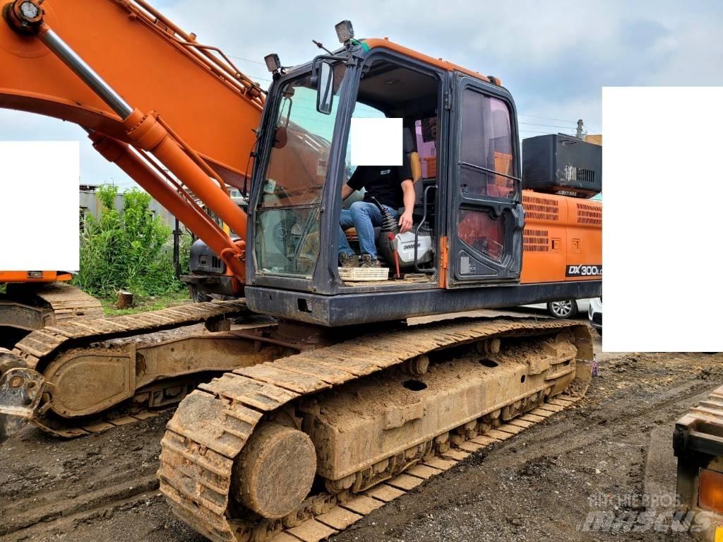 Doosan DX 300 LCA Pelle sur chenilles