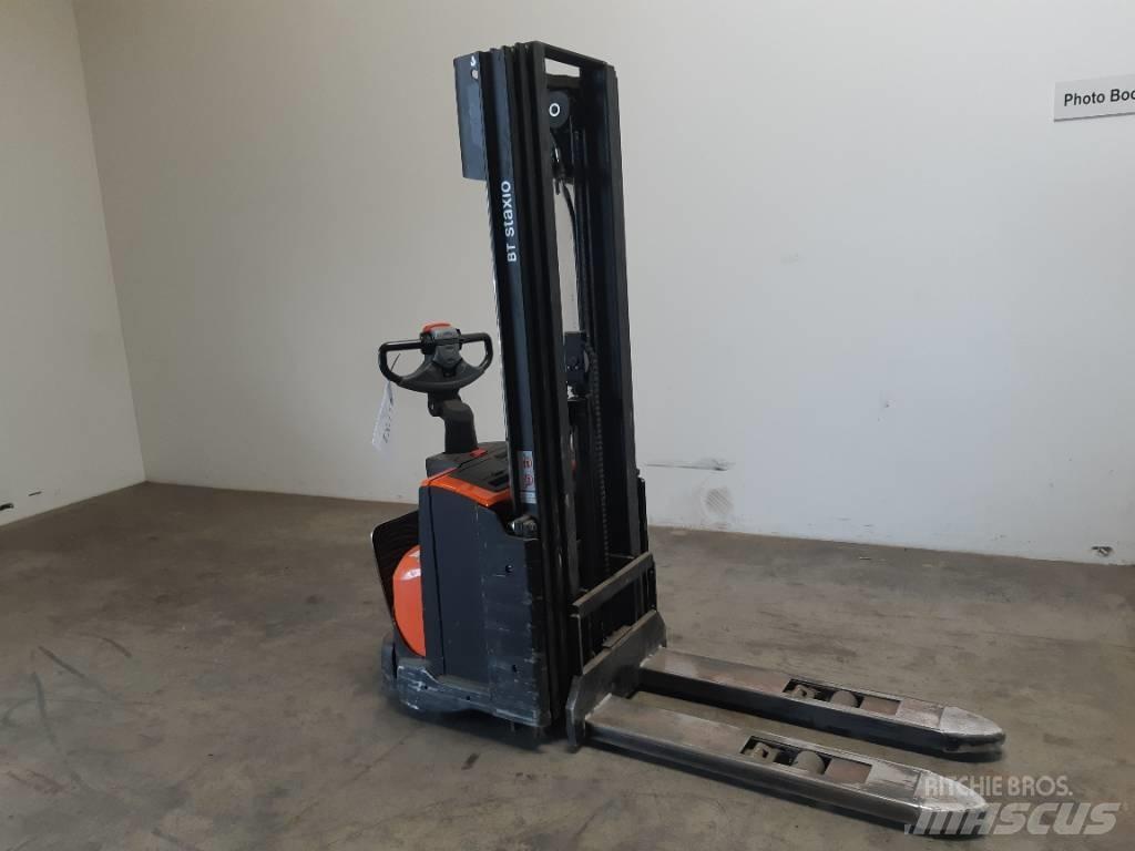 BT SWE 120 L Gerbeur accompagnant