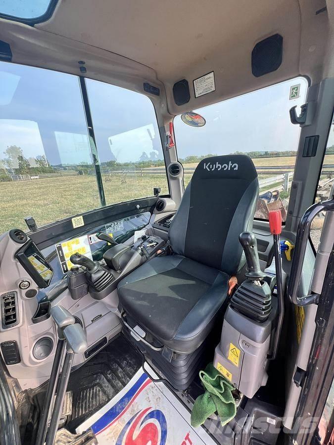 Kubota U56-5 Pelle spéciale