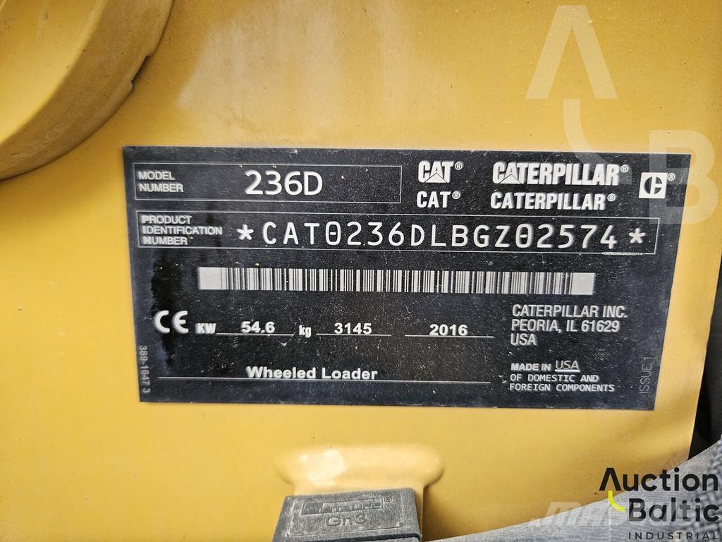 CAT 236 D Chargeuse compacte