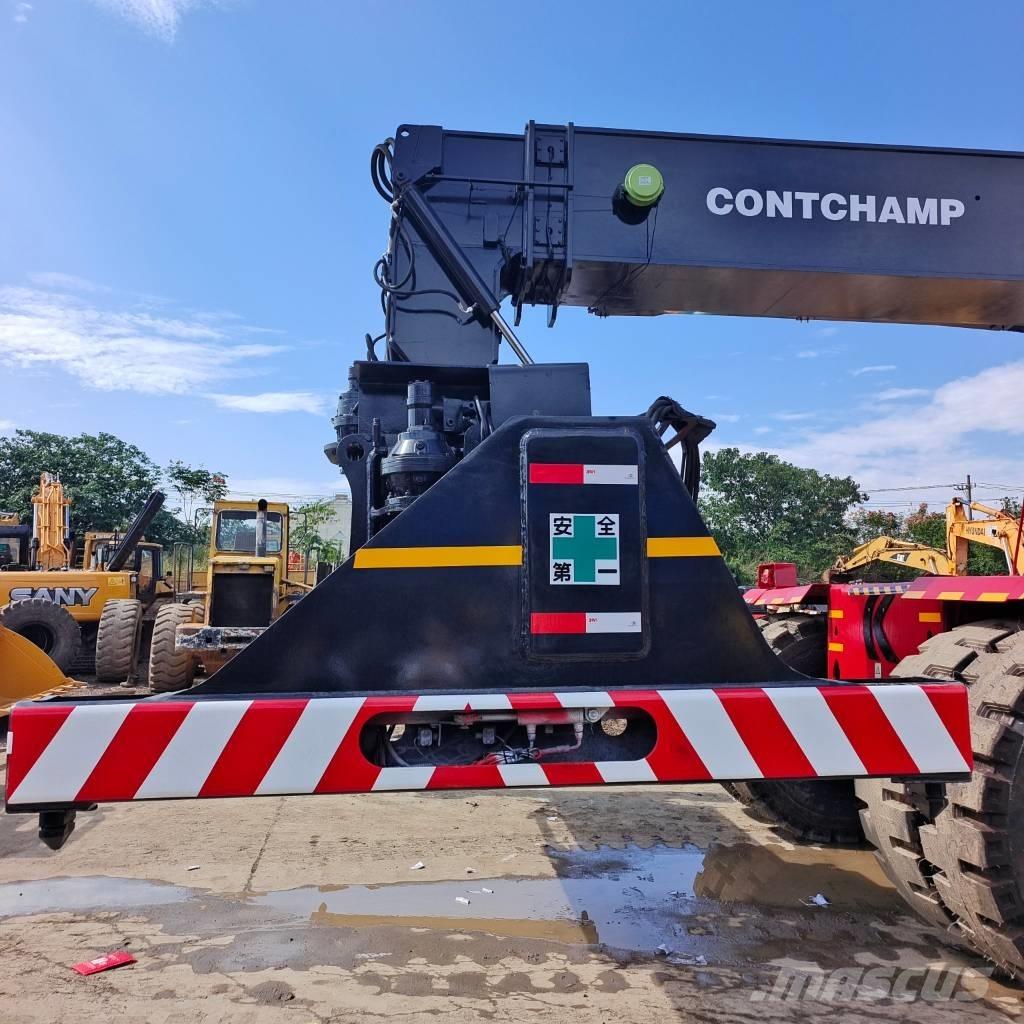 Kalmar DRF 450 Reachstackers