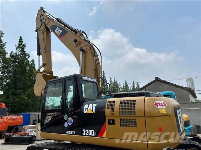 CAT 320 D Pelle sur chenilles