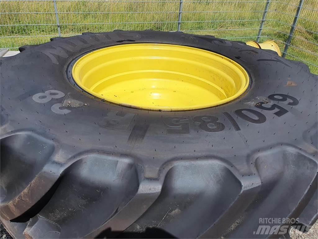 Mitas 650/85R38 x2 Pneus, roues et jantes