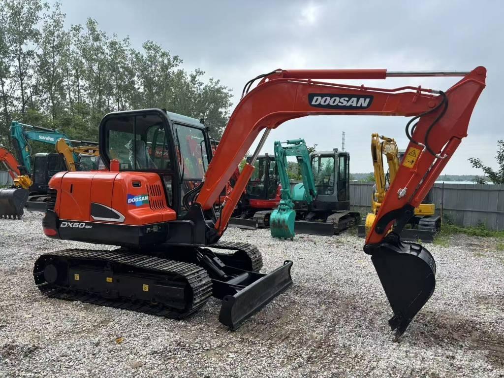 Doosan DX 60 Mini pelle < 7t