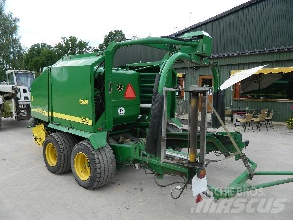 John Deere 678 Presse à balle ronde