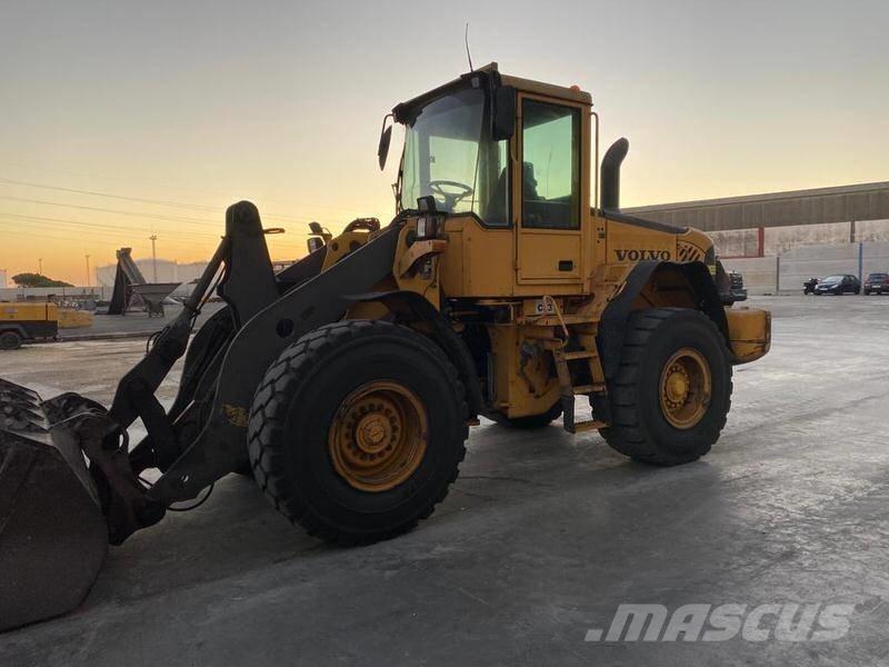 Volvo L 90 E Chargeuse sur pneus