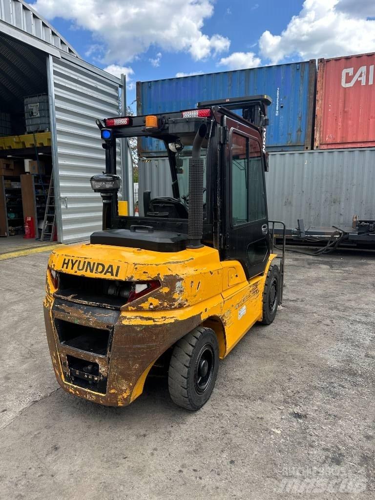 Hyundai 40D-9F Chariots diesel