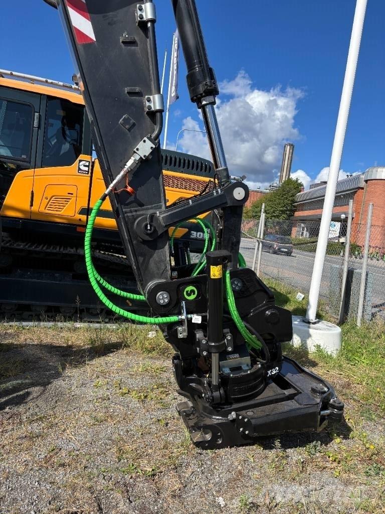Hyundai HX300A L Pelle sur chenilles