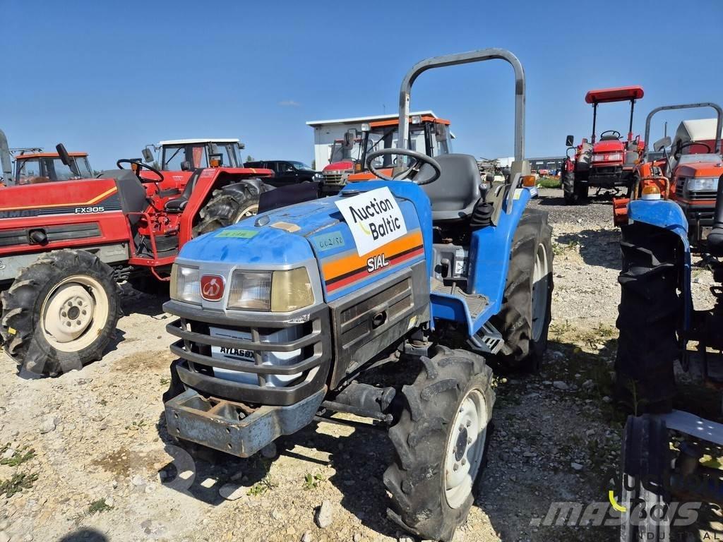 Iseki TF223D Tracteur