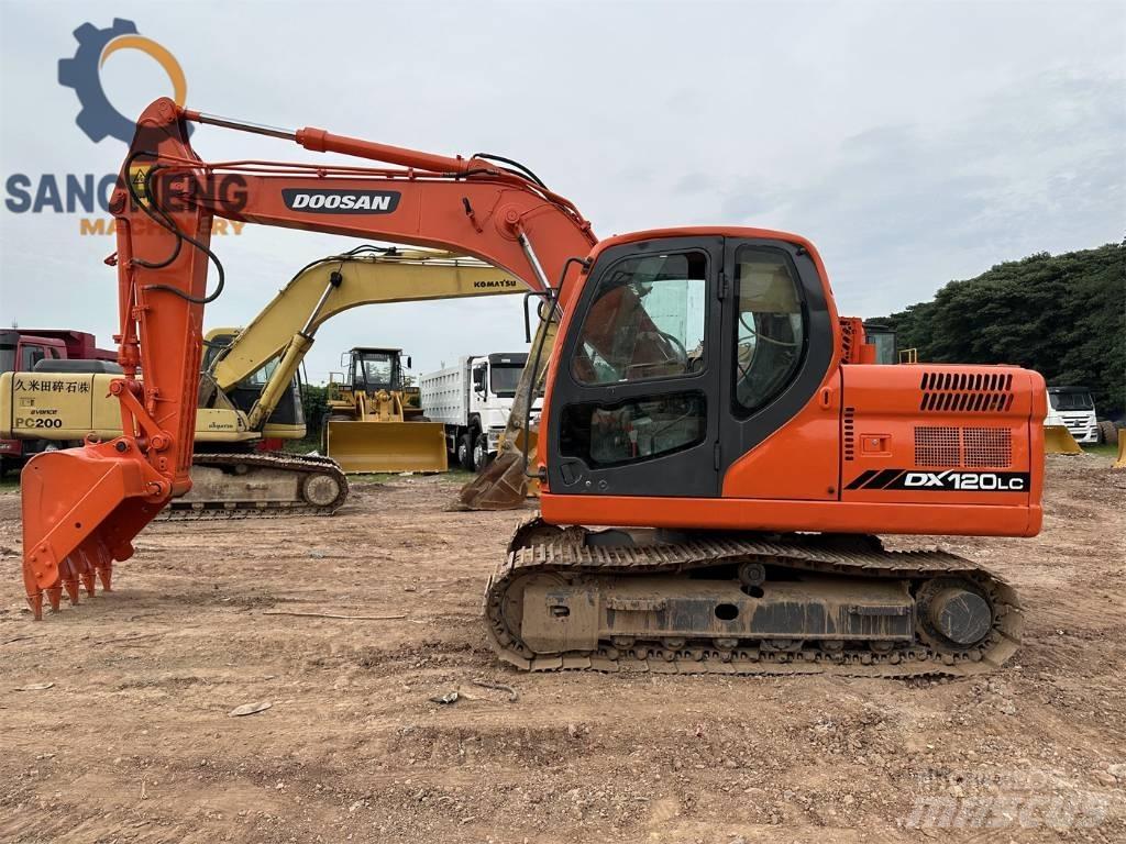 Doosan DX 120 Pelle sur chenilles
