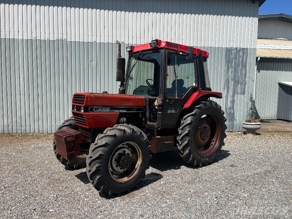 Case IH 685 XL Tracteur