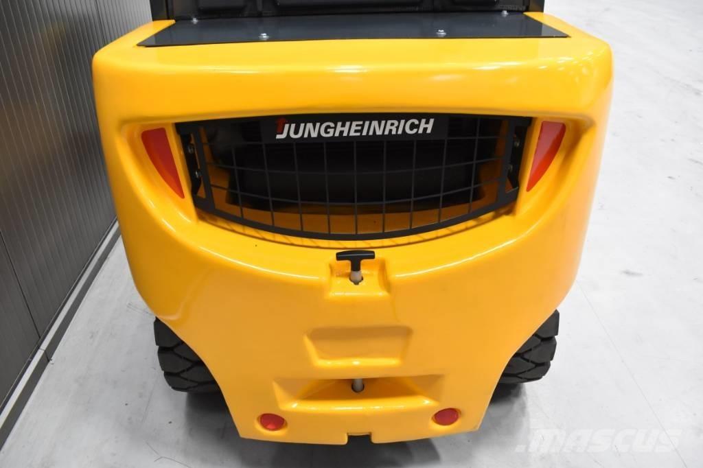 Jungheinrich DFG 435 Chariots diesel