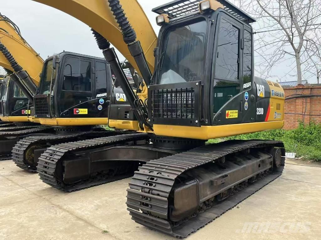 CAT 320 D Pelle sur chenilles