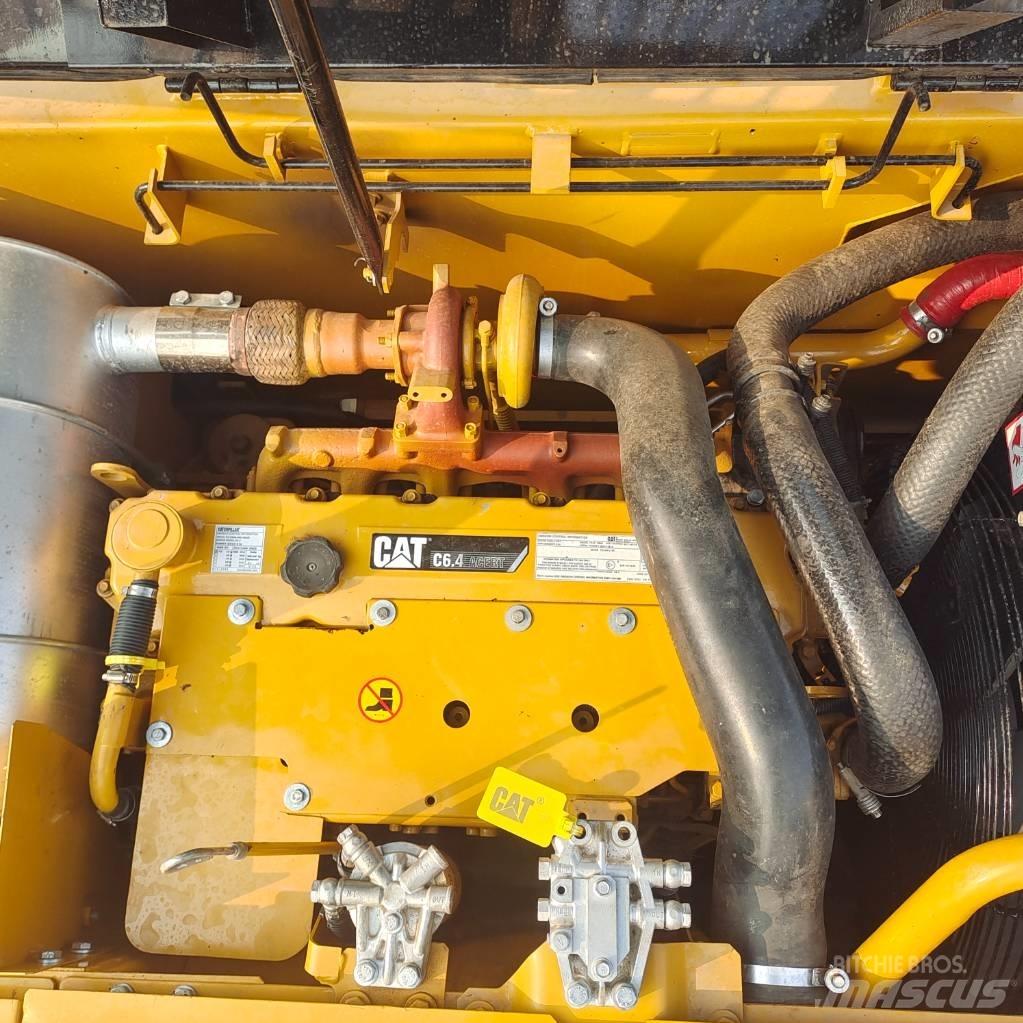 CAT 320D Pelle sur chenilles