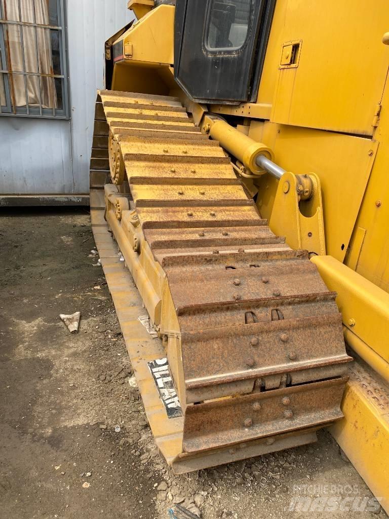 CAT D 5 M LGP Bouteurs sur chenilles
