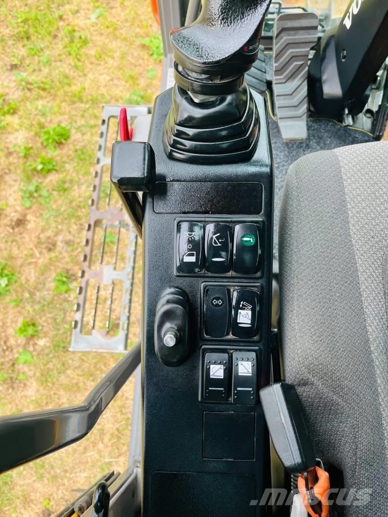 Volvo EW 160 E Pelle sur pneus