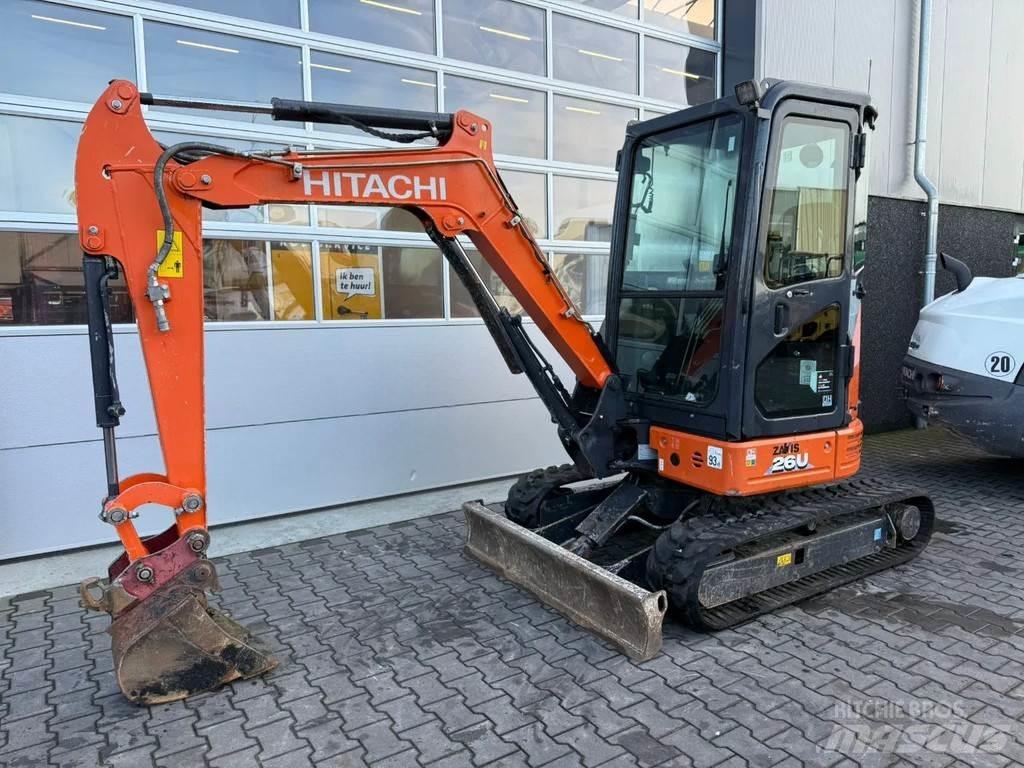 Hitachi ZX26U-6 CR Mini pelle < 7t