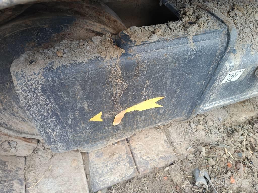 Volvo EC 210 B Pelle sur chenilles