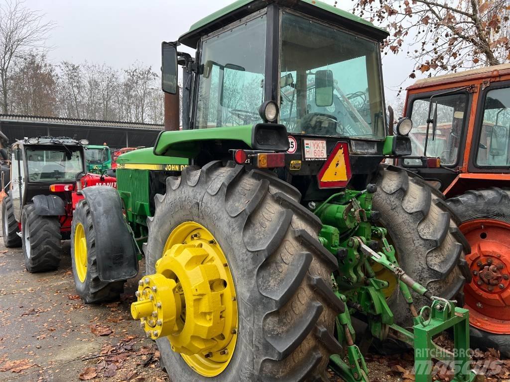 John Deere 4755 Tracteur