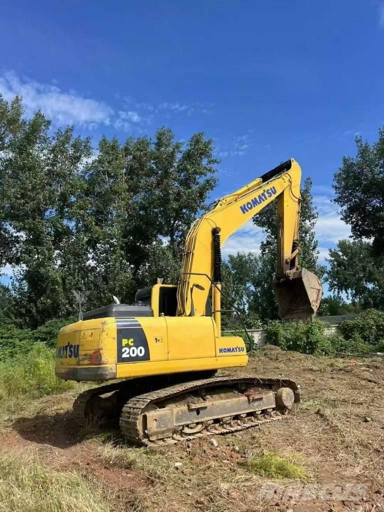 Komatsu PC 200 Pelle sur chenilles