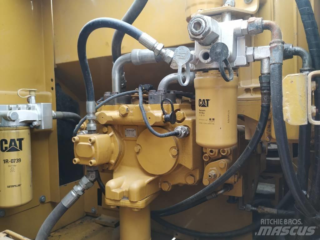 CAT 320 D Pelle sur chenilles