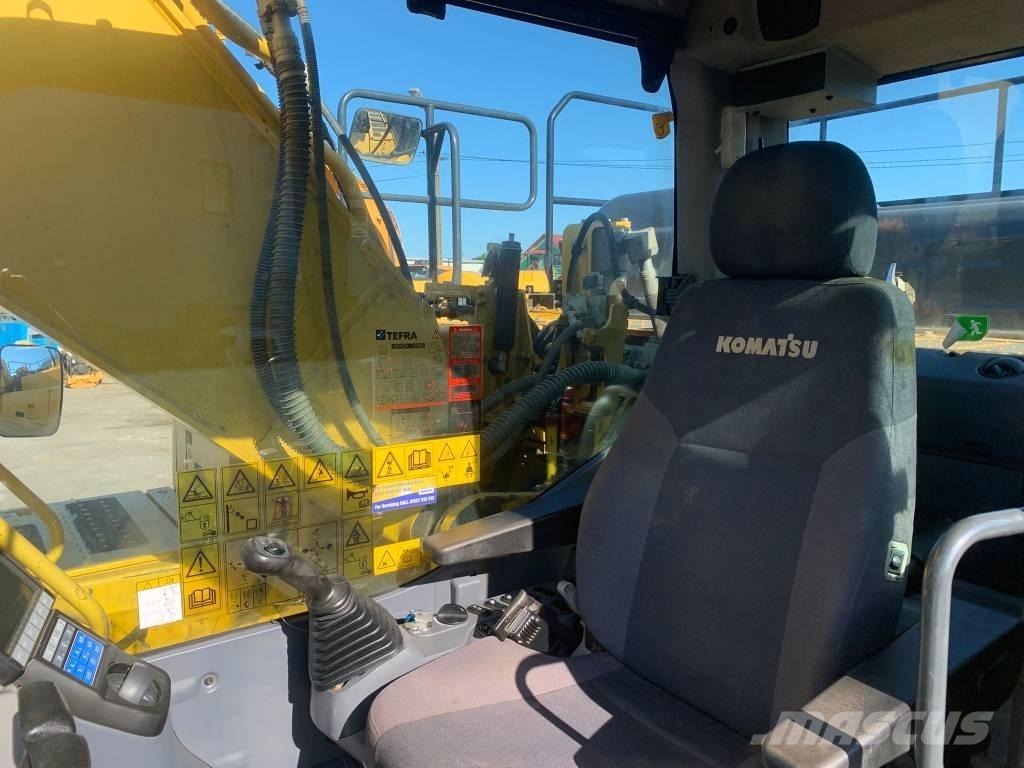 Komatsu HB 215 LC-3 Pelle sur chenilles