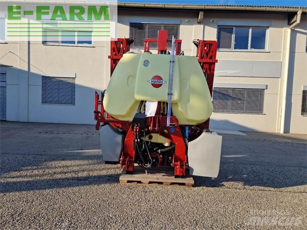 Hardi Mega 12 Pulvérisateurs traînés