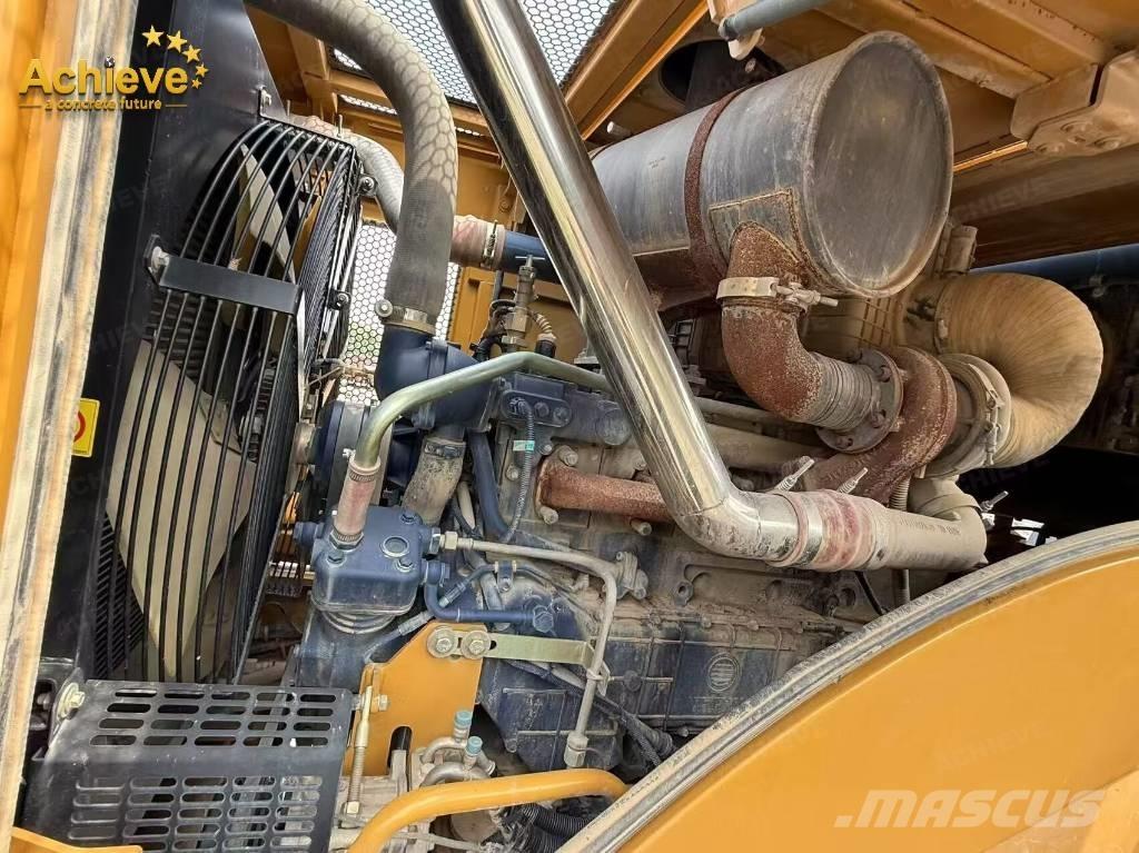 SEM 655D Chargeuse sur pneus