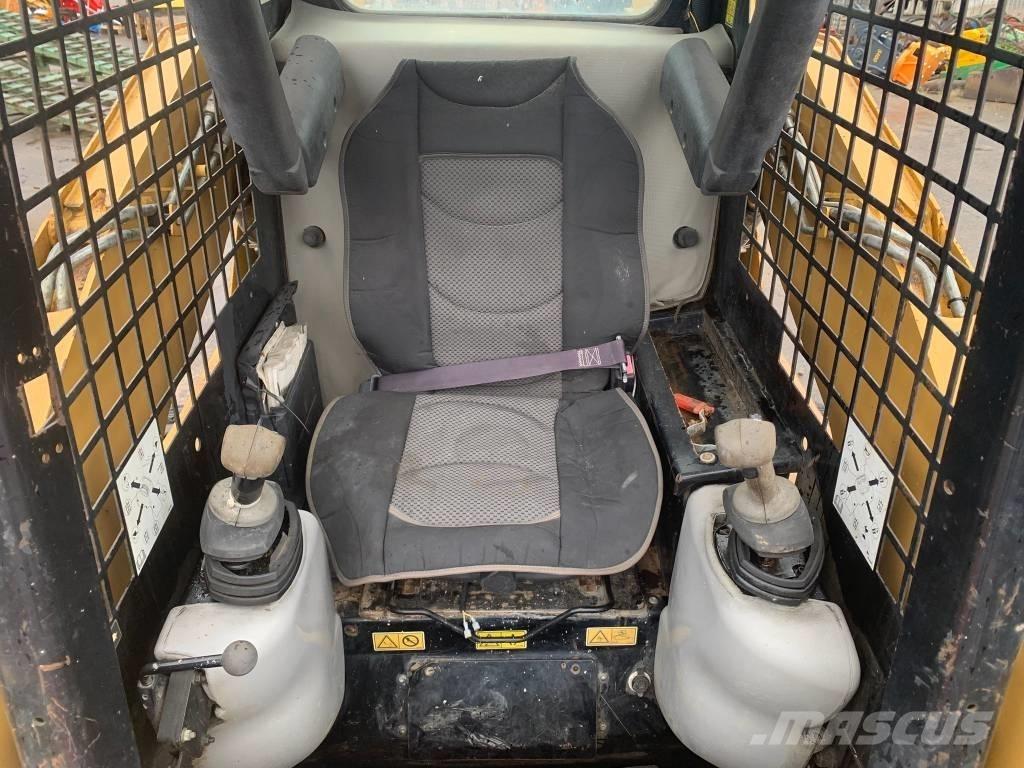 CAT 257 B Chargeuse compacte