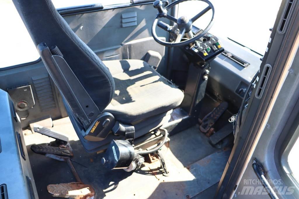 Kalmar TRX182A Tracteur de manœuvre