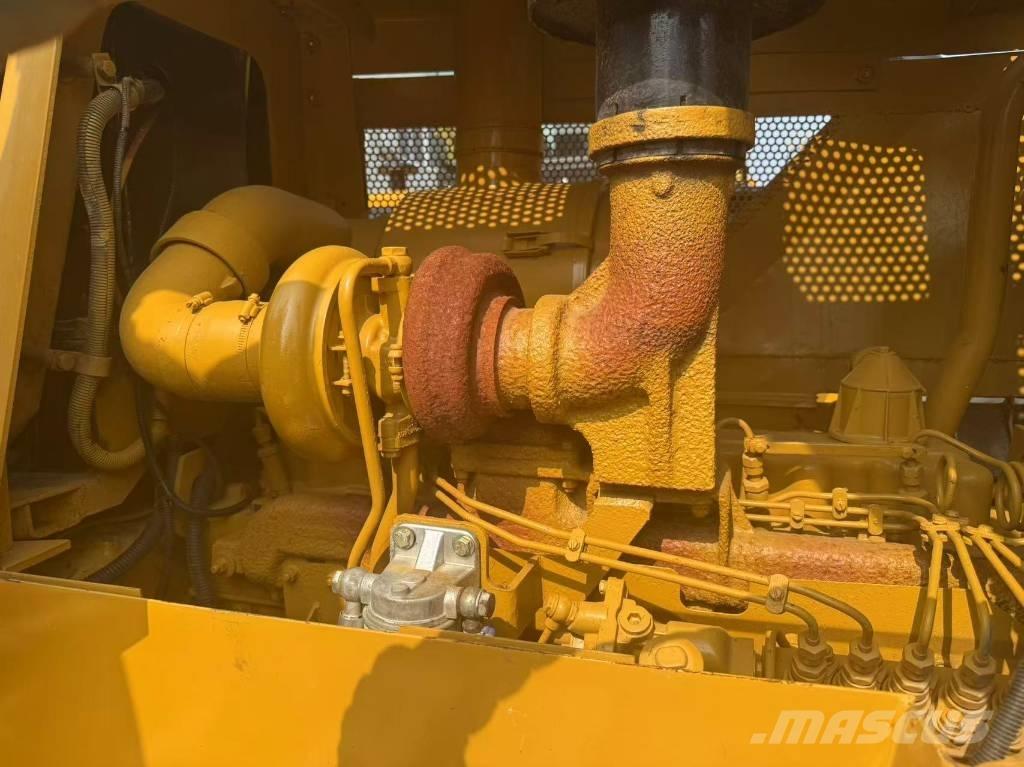 CAT D 7 G Bouteurs sur chenilles