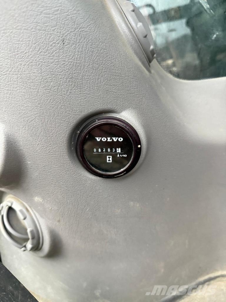 Volvo EC200EL Pelle sur chenilles