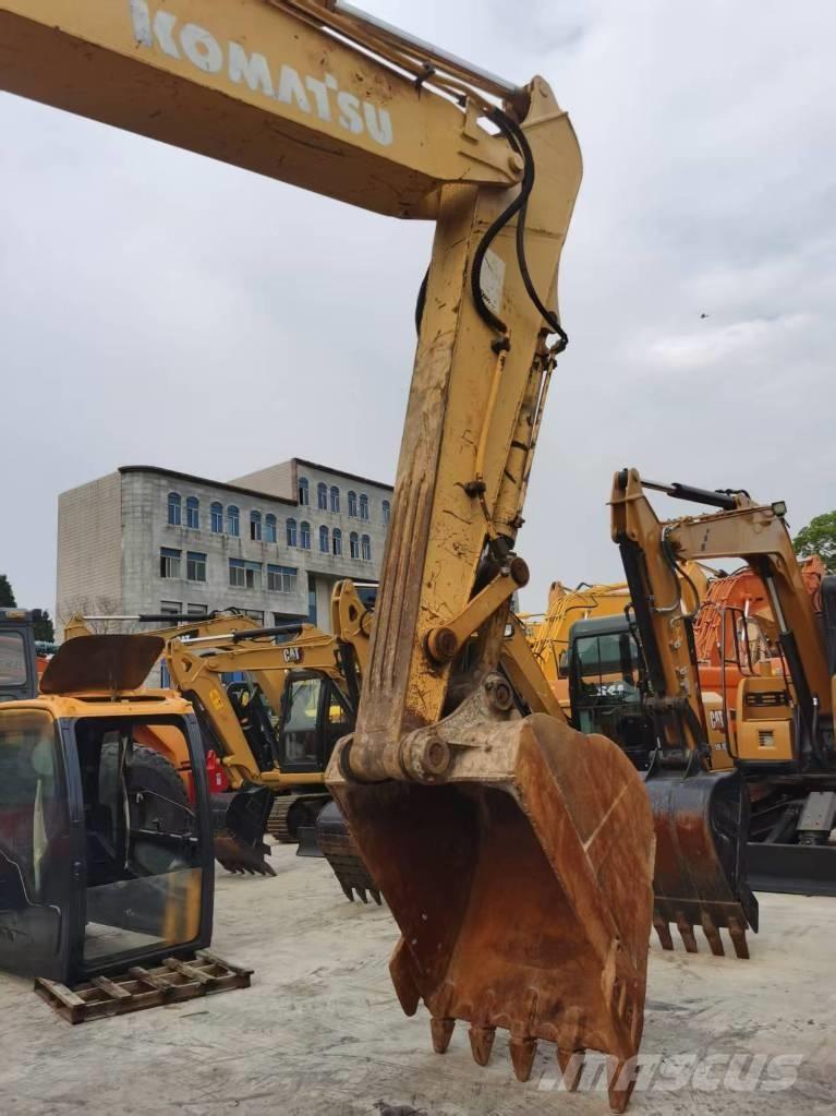 Komatsu PC 220-7 Pelle sur chenilles