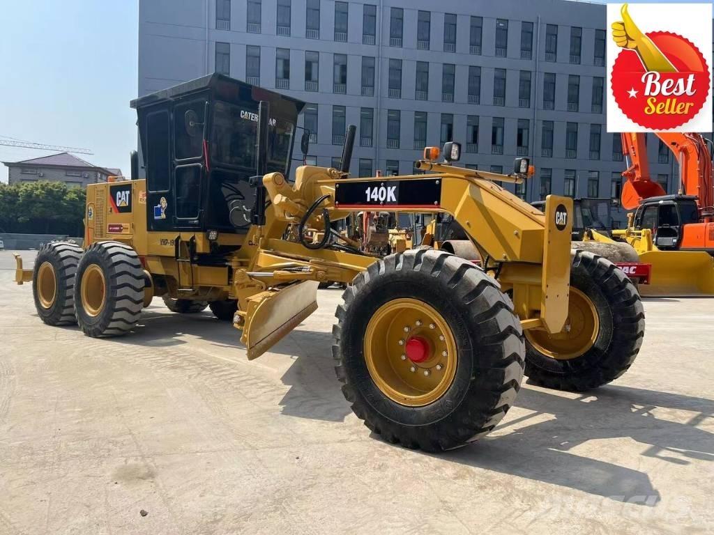 CAT 140 K Niveleuse