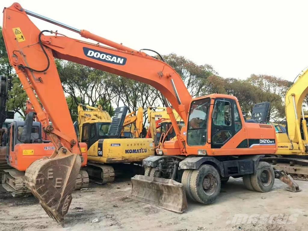 Doosan DH210W-7 Pelle sur pneus