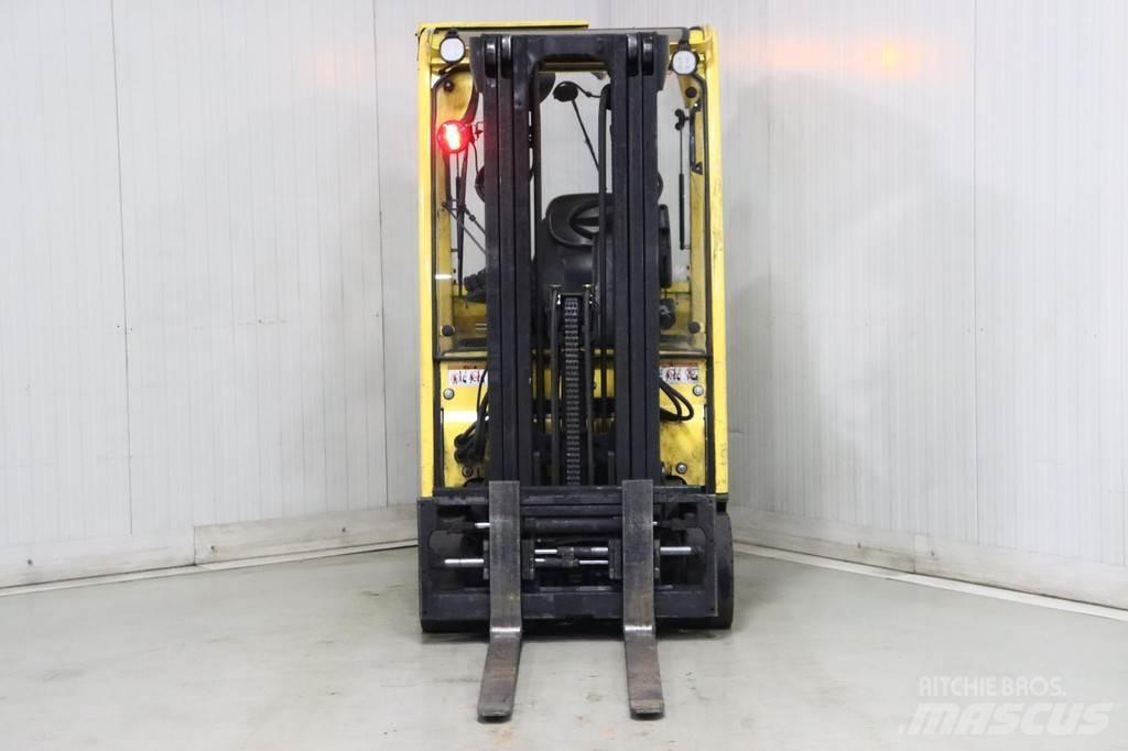 Hyster J1.6XNT Chariots élévateurs électriques