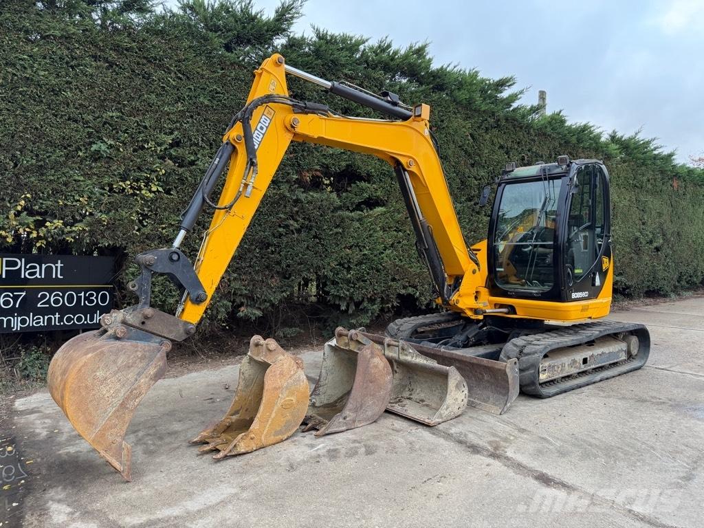 JCB 8085 ZTS Mini pelle 7t-12t