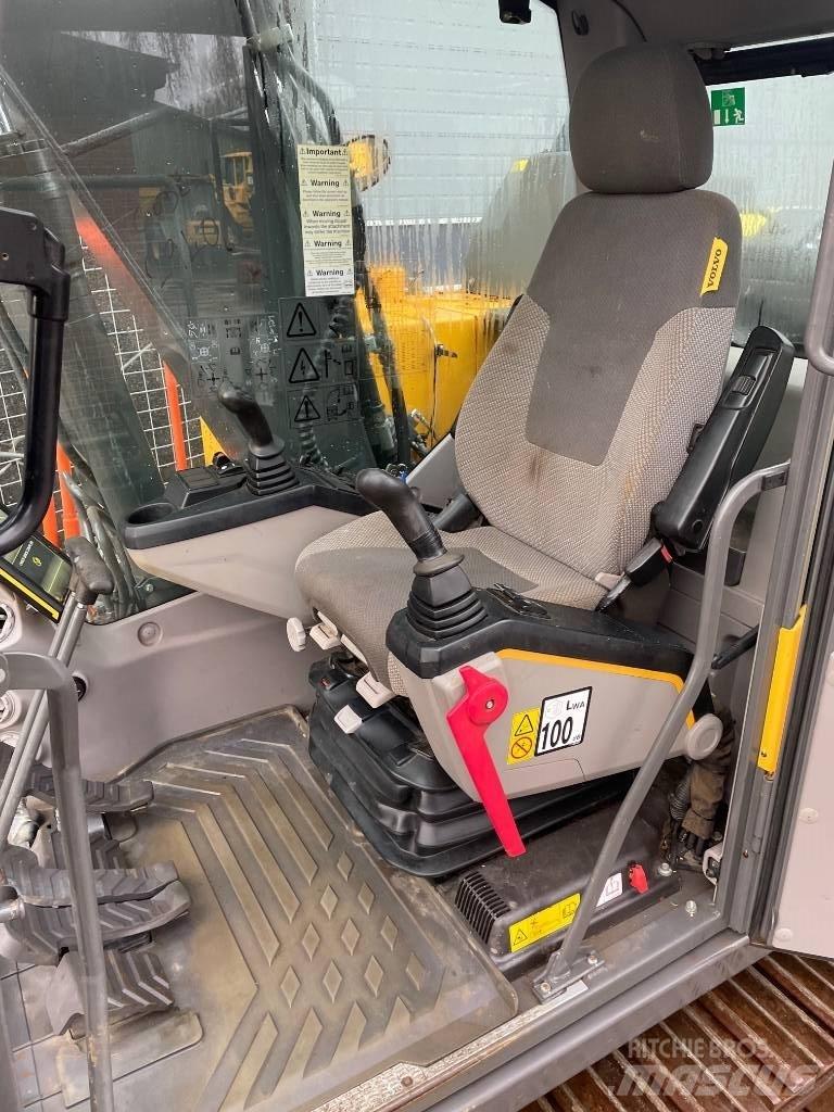 Volvo EC140E Pelle sur chenilles