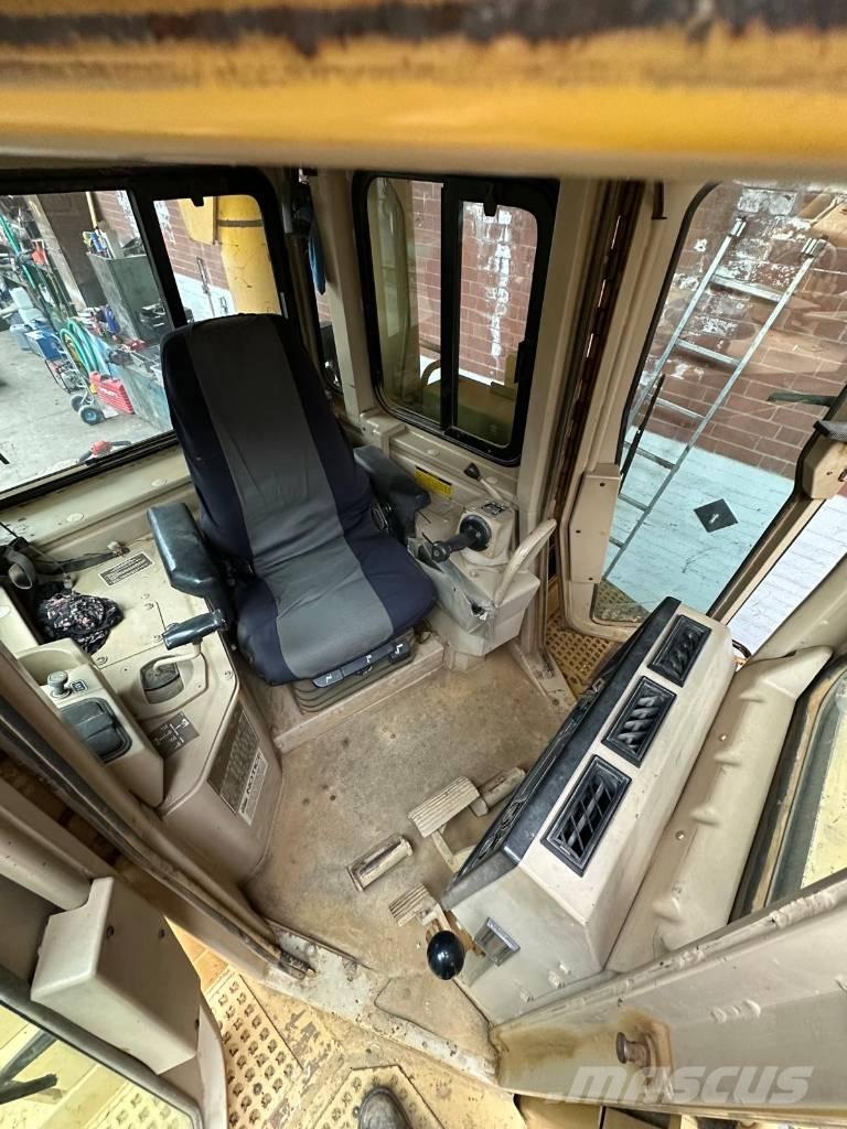 CAT D 6 H II Bouteurs sur chenilles
